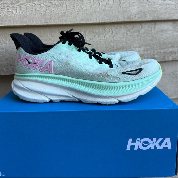 Hoka Shoes - Hoka Women’s Clifton 9 Running  Shoe